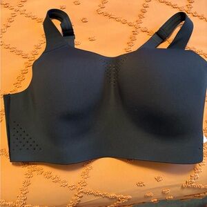 Featherweight Max sports bra-NWT!